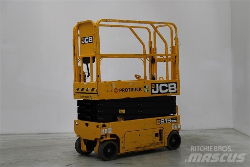 JCB S1930E Makasli platformlar