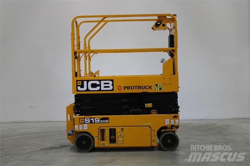 JCB S1930E Makasli platformlar