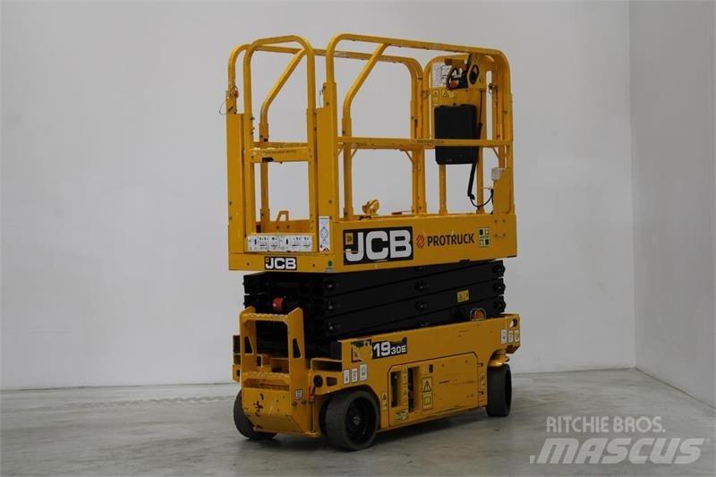 JCB S1930E Makasli platformlar