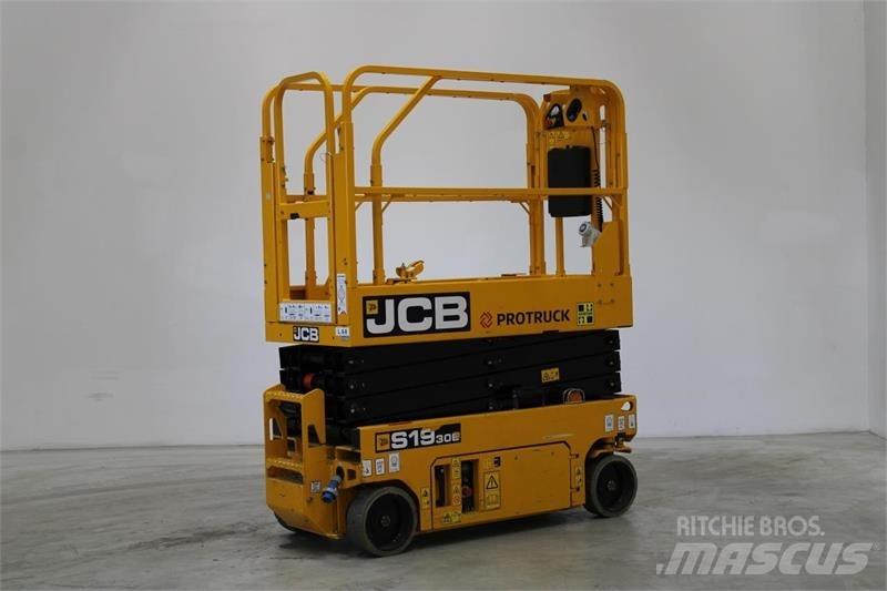 JCB S1930E Makasli platformlar
