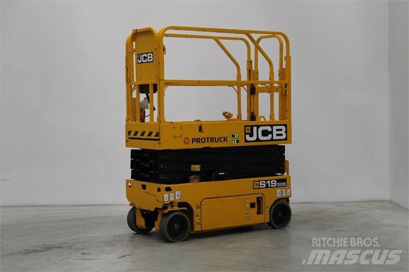 JCB S1930E Makasli platformlar