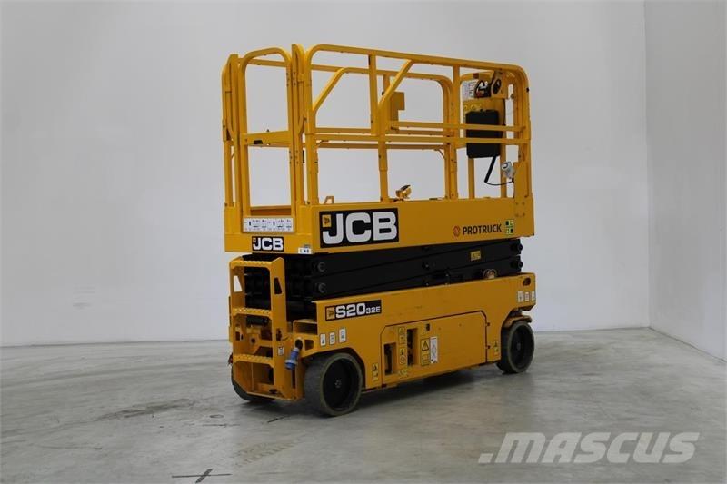 JCB S2032E Makasli platformlar