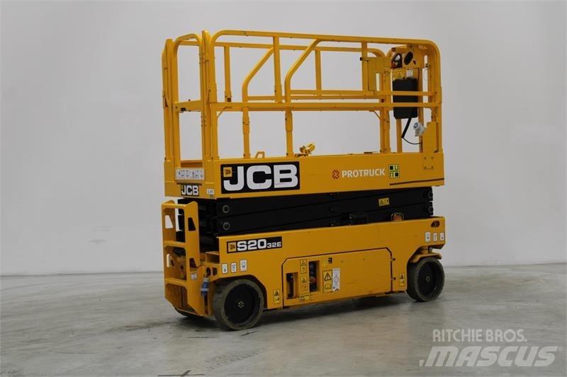 JCB S2032E Makasli platformlar