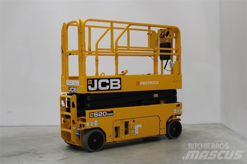 JCB S2032E Makasli platformlar