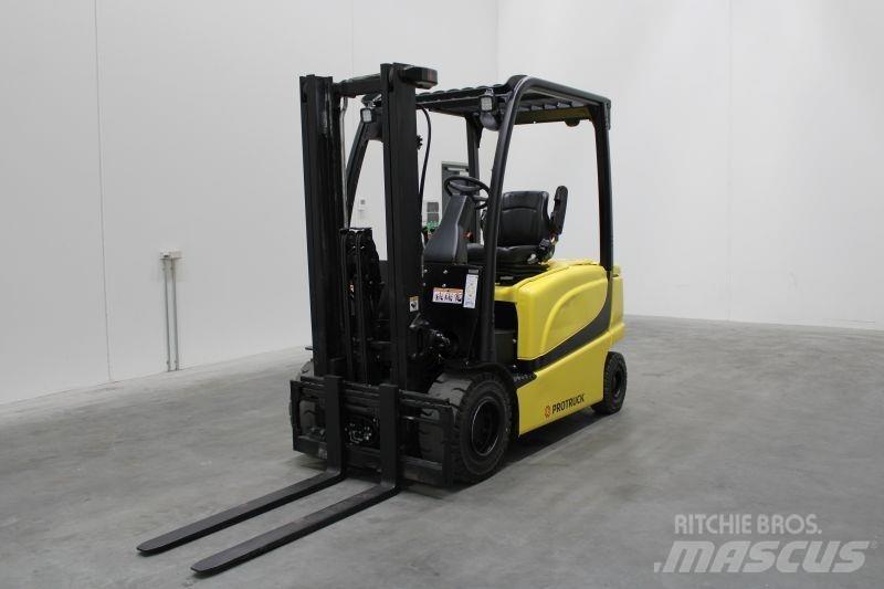 Yale ERP25VL Elektrikli forkliftler