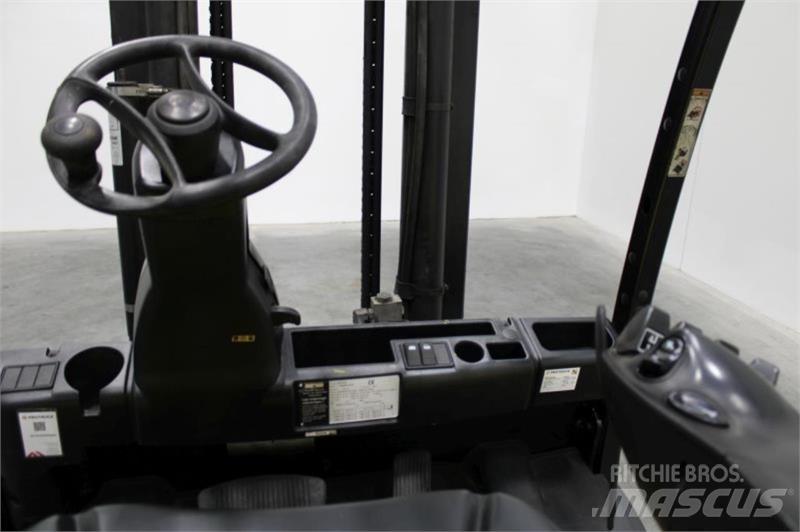 Yale ERP50VM Elektrikli forkliftler