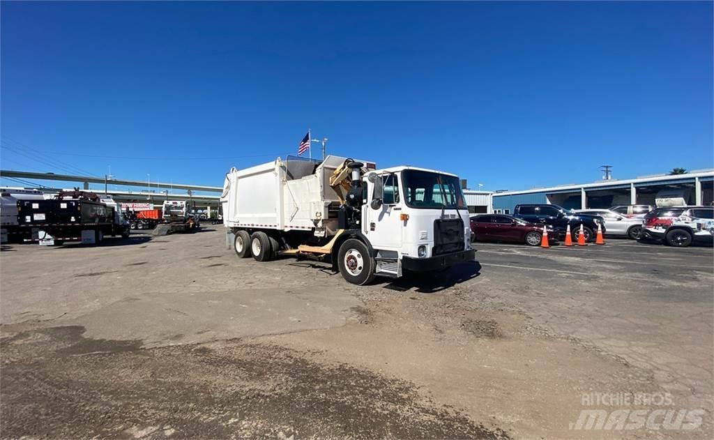 Autocar ACX64 Atik kamyonlari