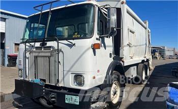 Autocar WX64 Atik kamyonlari