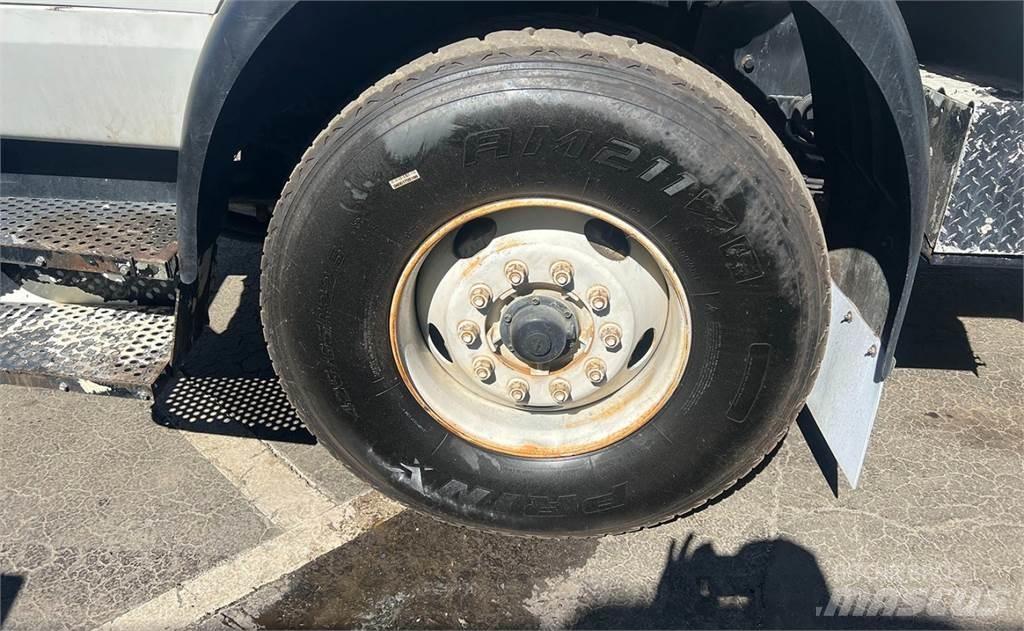 Autocar WX64 Atik kamyonlari