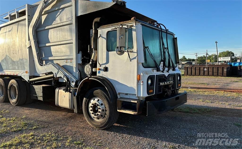Mack 600 Atik kamyonlari