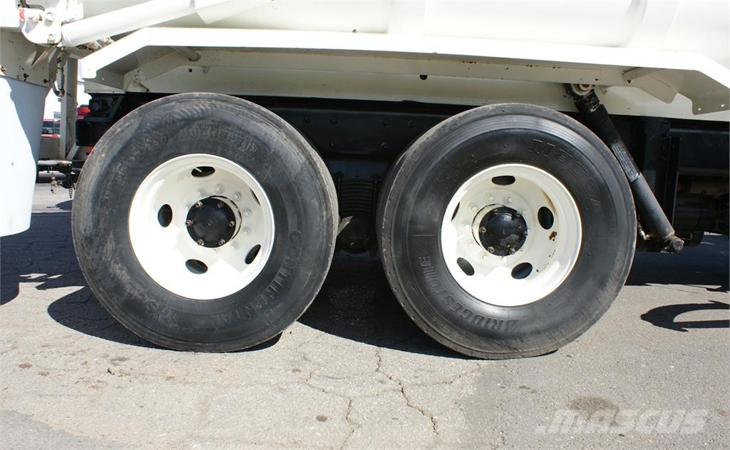 Mack LEU613 Atik kamyonlari