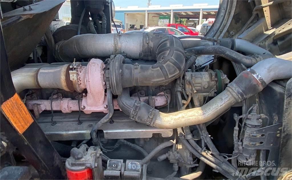 Mack MR688S Atik kamyonlari