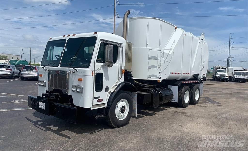 Peterbilt 320 Atik kamyonlari