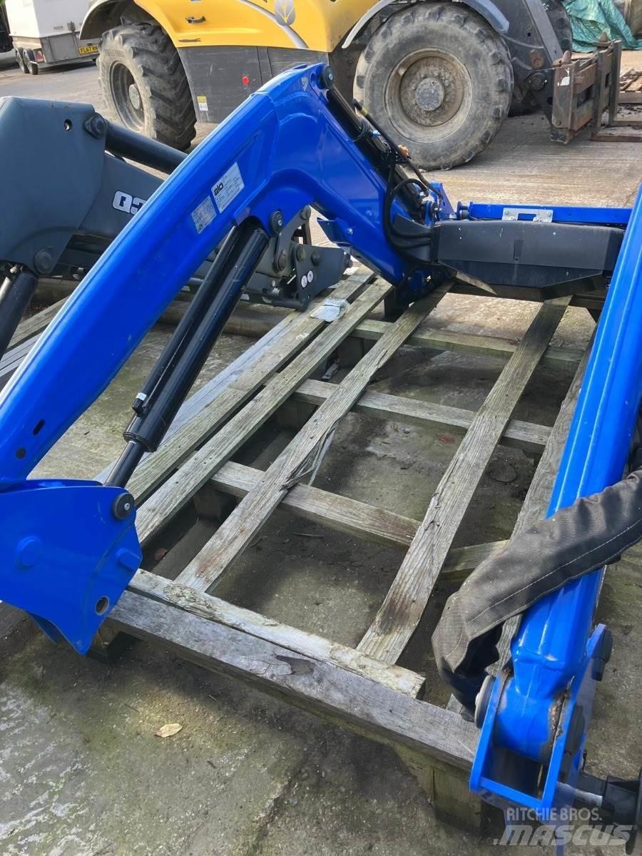 Ålö Q4 Diger traktör aksesuarlari