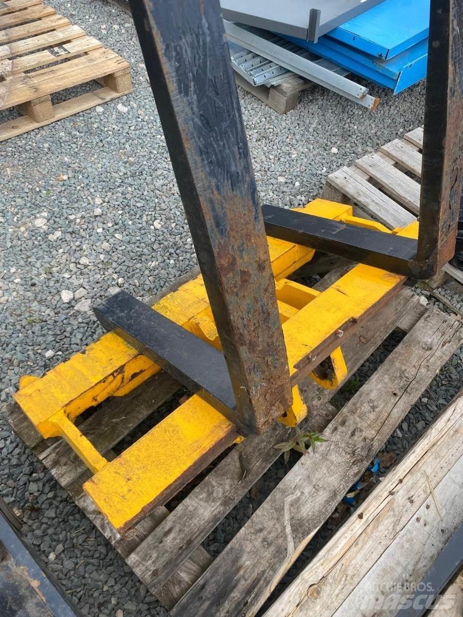 JCB  Tarimsal teleskopik yükleyiciler
