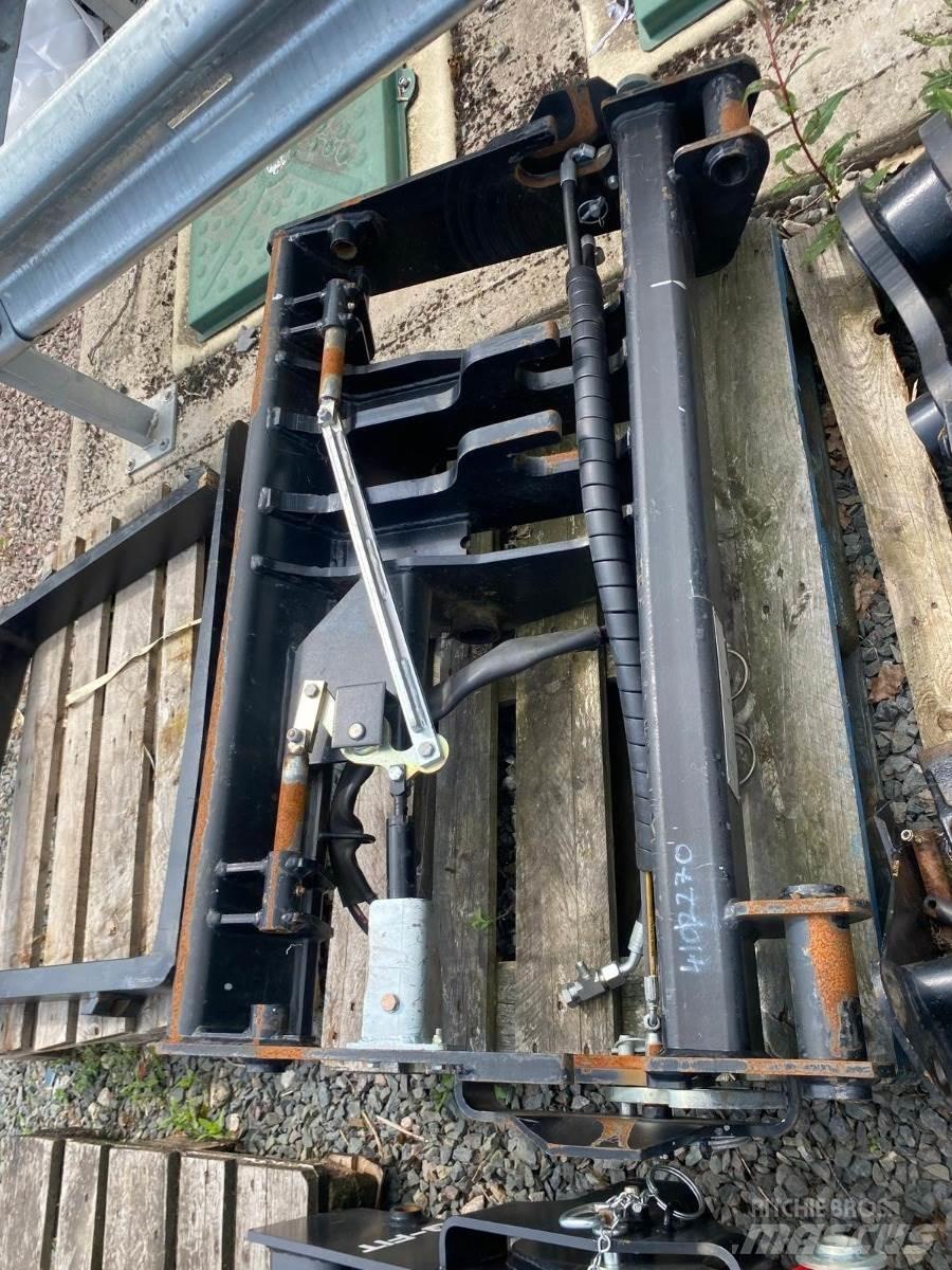 JCB Q-FIT Tarimsal teleskopik yükleyiciler