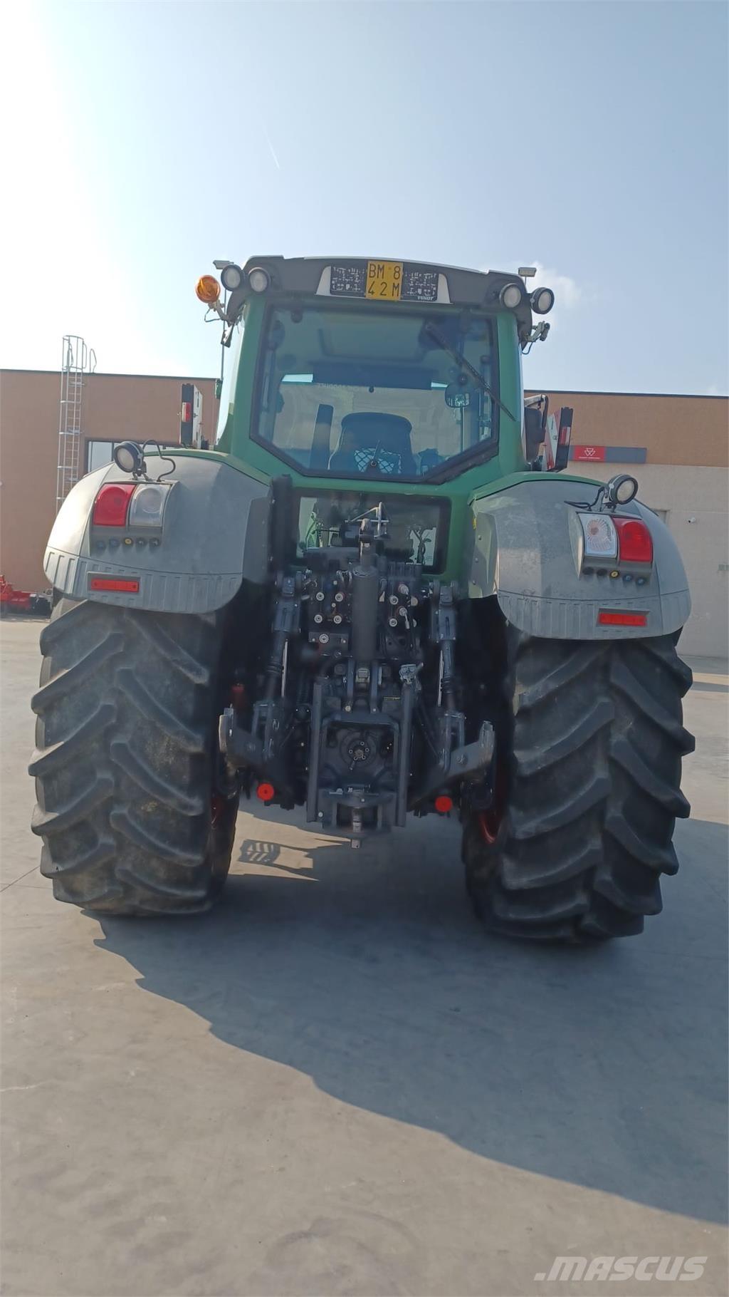 Fendt 828 SCR Traktörler