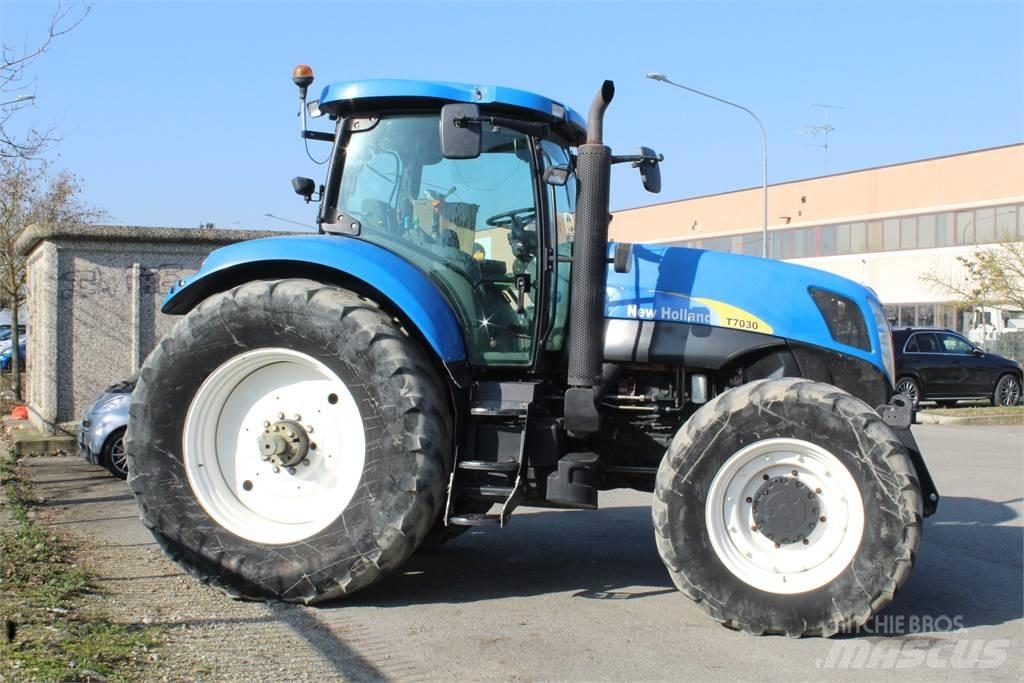 New Holland T7030 Traktörler