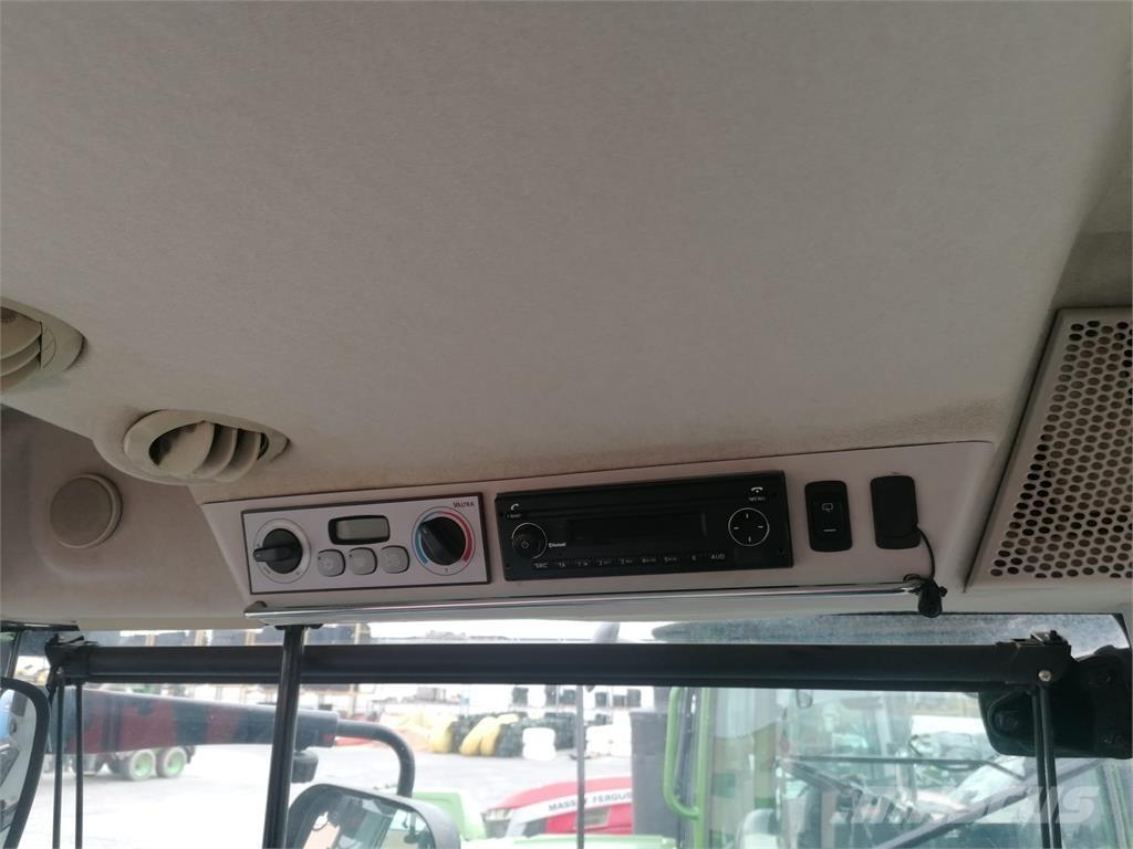 Valtra S324 Traktörler