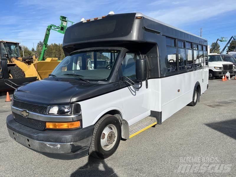 Chevrolet Express Minibüsler