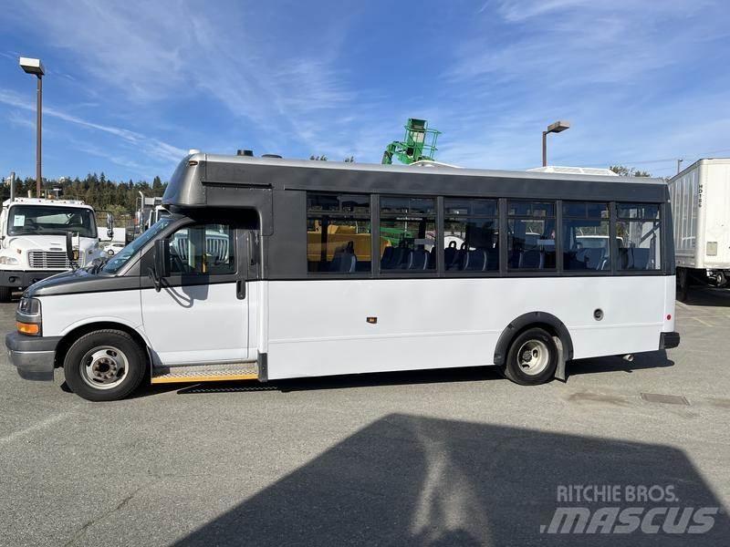 Chevrolet Express Minibüsler