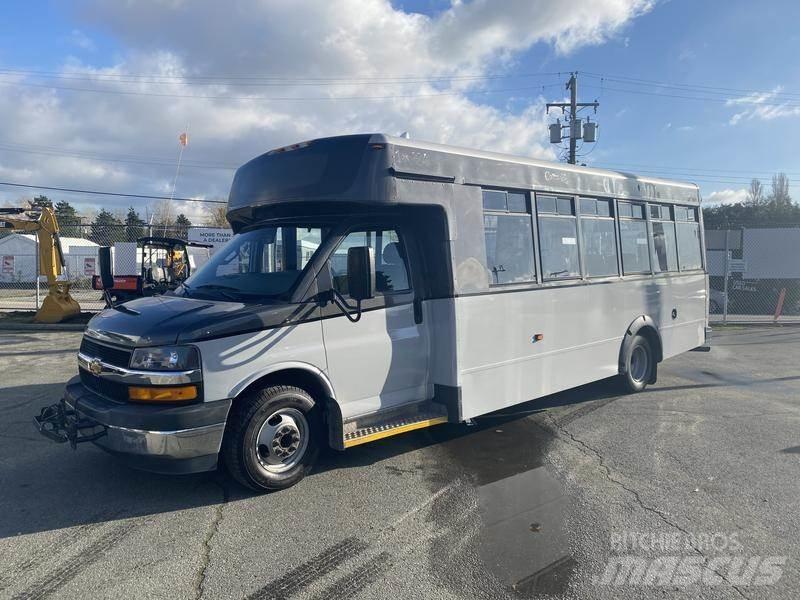 Chevrolet Express Minibüsler