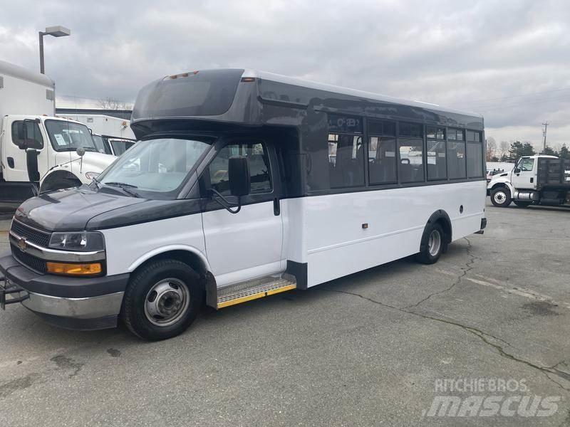 Chevrolet Express Minibüsler