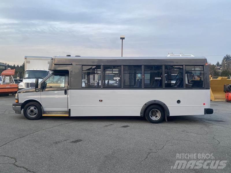 Chevrolet Express Minibüsler