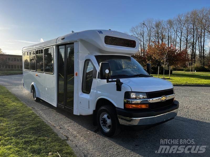 Chevrolet Express Minibüsler