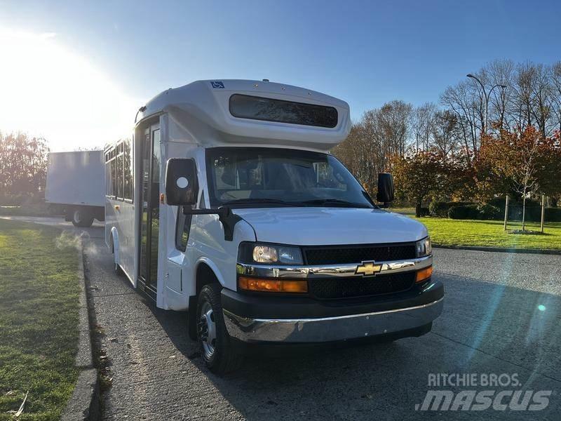 Chevrolet Express Minibüsler