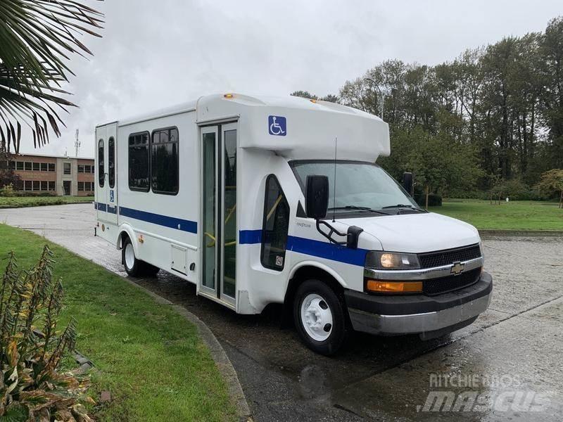 Chevrolet Express Minibüsler