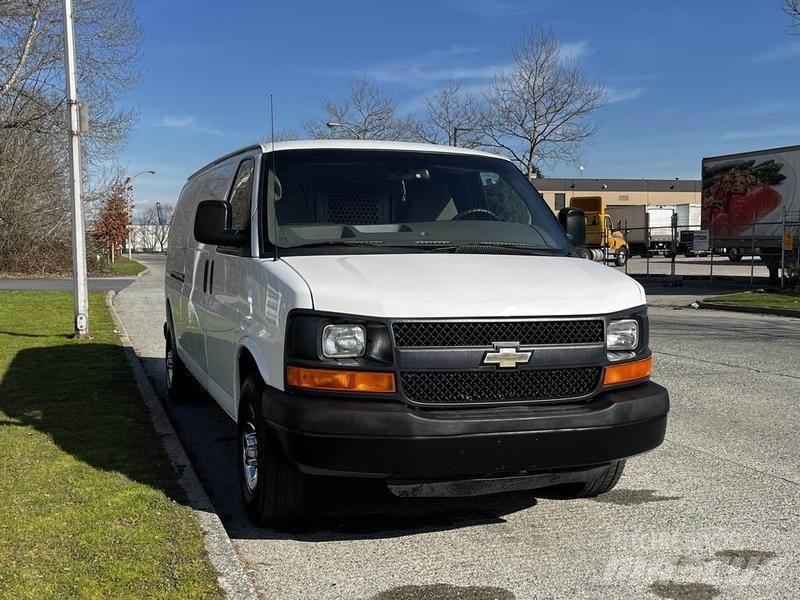 Chevrolet Express Panel vanlar
