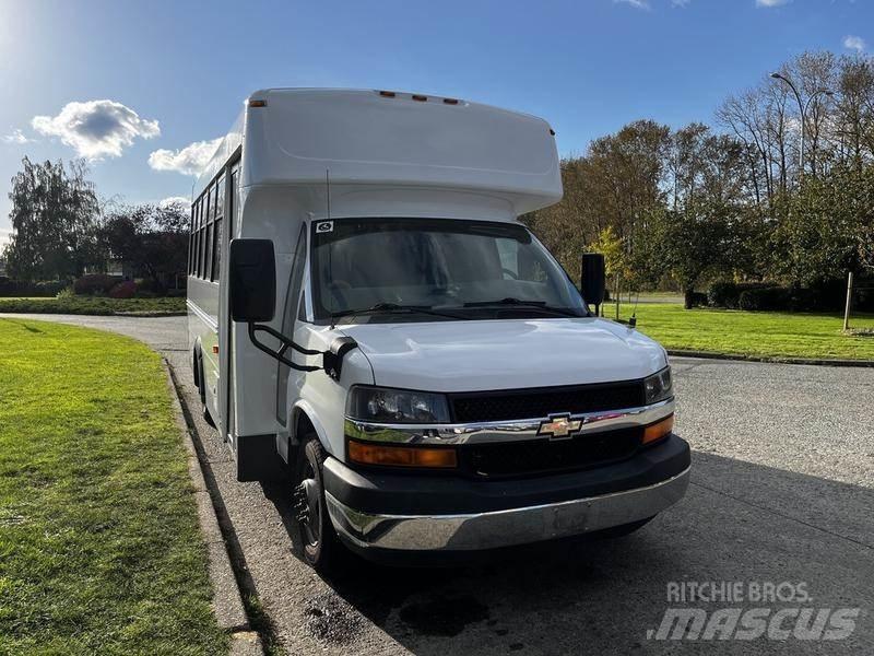 Chevrolet Express Minibüsler