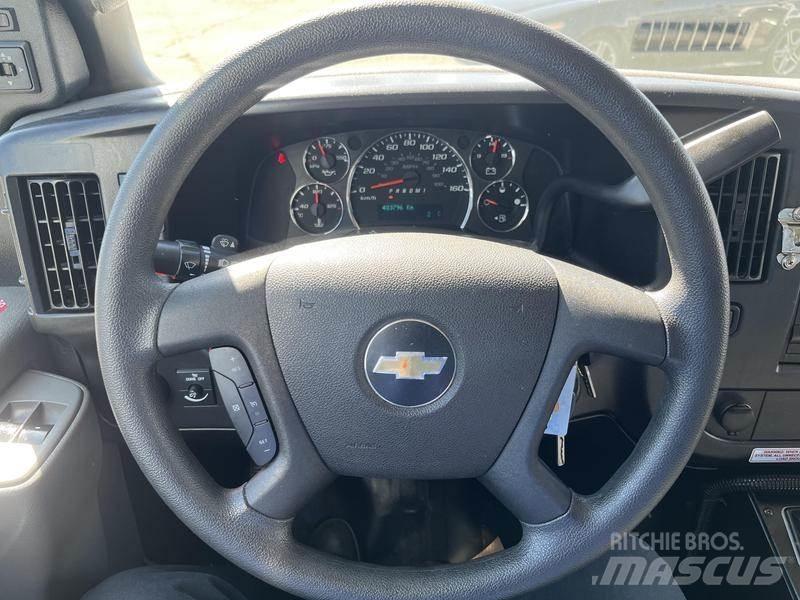 Chevrolet Express Minibüsler