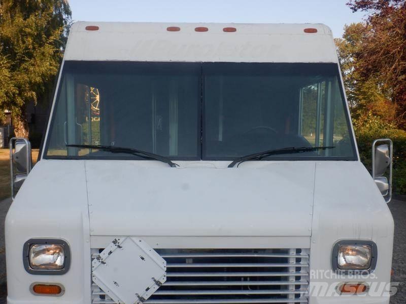 Ford Econoline Panel vanlar
