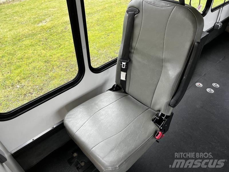 Ford Econoline Minibüsler