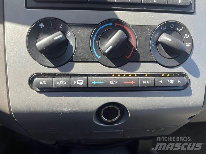 Ford Expedition Otomobiller