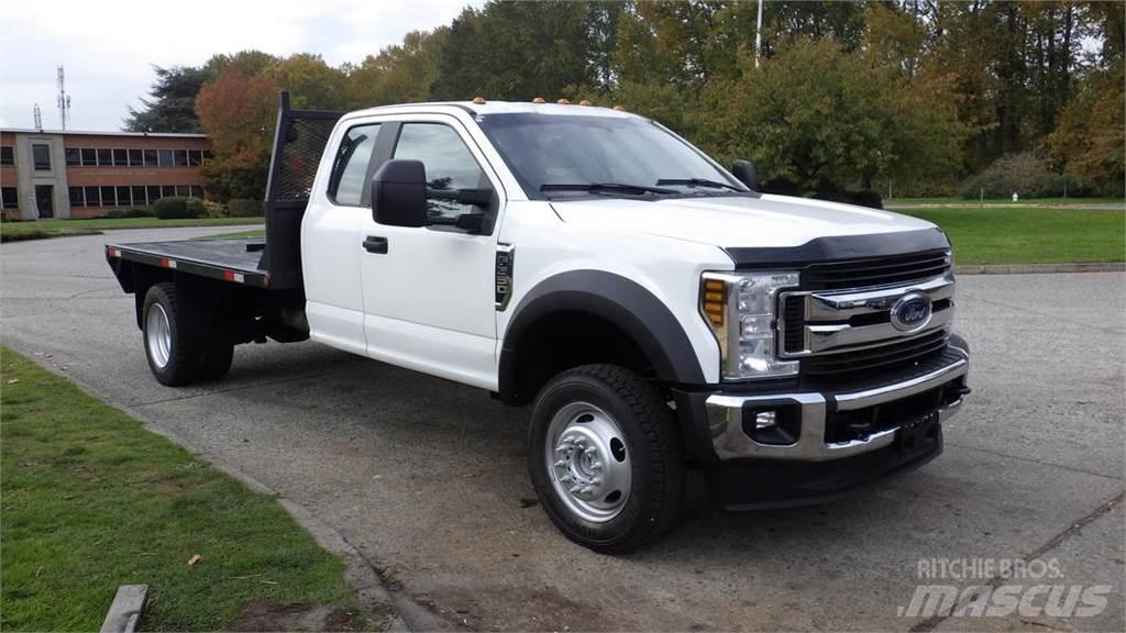Ford F-550 Flatbed kamyonlar