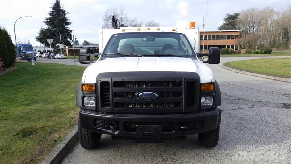 Ford F-550 Araç üzeri vinçler