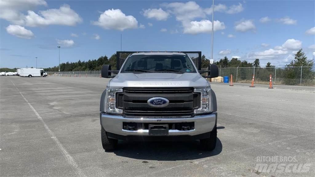 Ford F-550 Flatbed kamyonlar