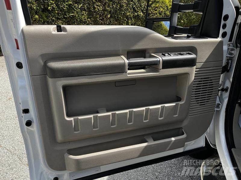 Ford F-550 Belediye / genel amaçli araçlar