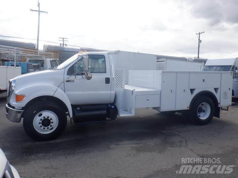 Ford F-750 Belediye / genel amaçli araçlar