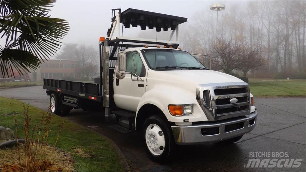Ford F-750 Flatbed kamyonlar