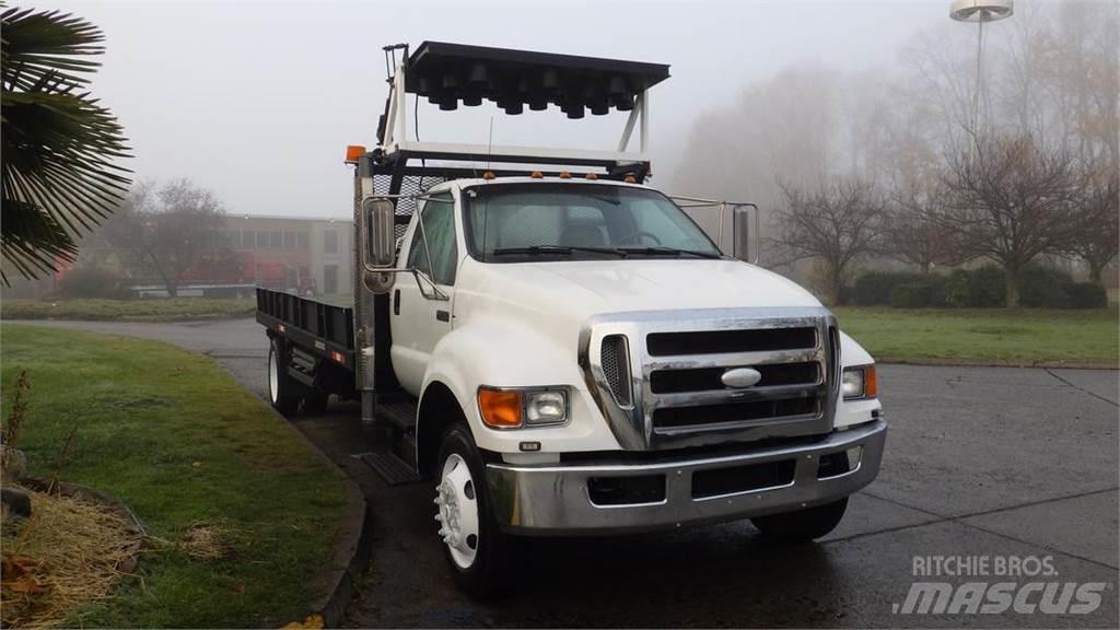 Ford F-750 Flatbed kamyonlar