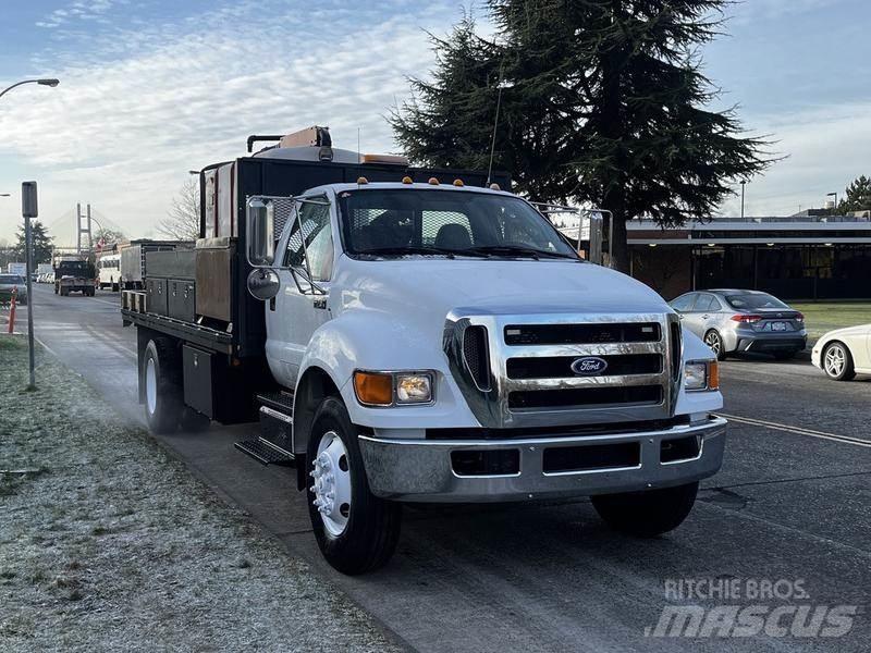 Ford F-750 Flatbed kamyonlar