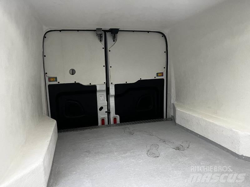 Ford Transit Panel vanlar