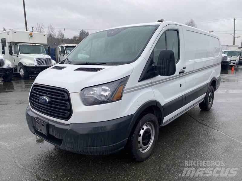 Ford Transit Panel vanlar