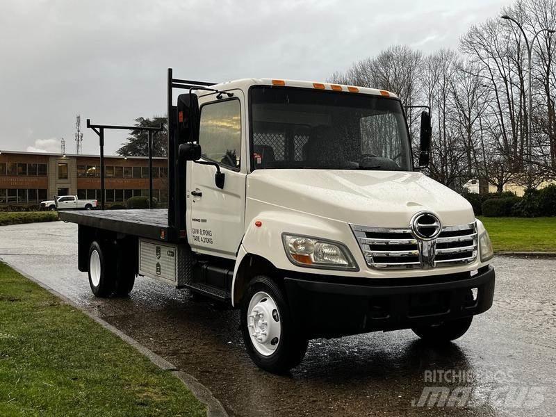 Hino 155 Flatbed kamyonlar