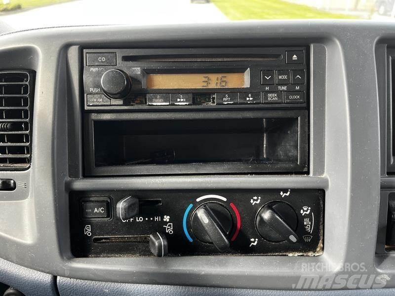 Hino 268 Panel vanlar