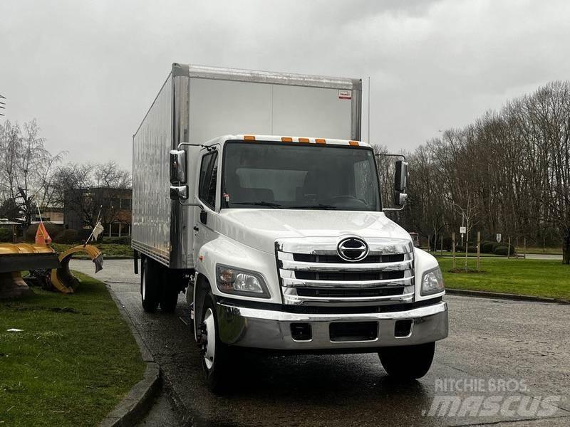 Hino 338 Panel vanlar